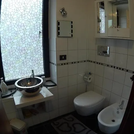Private Flat By Old Town And Shops